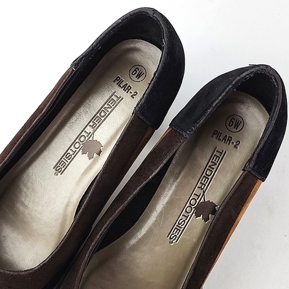 Tender Tootsies Pilar-2 Colourblock Heeled Pump Black Tan Brown Size 6W - Picture 13 of 14